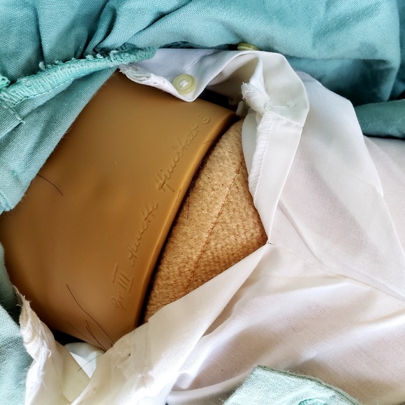 Annette Himstedt Nordic Native Eskimo Tribe Doll - Picture 6 of 6